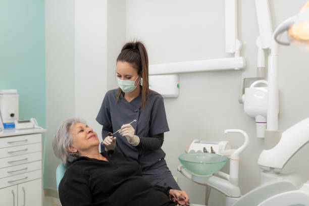 Best Holiday Emergency Dentist in Manche Village, CA